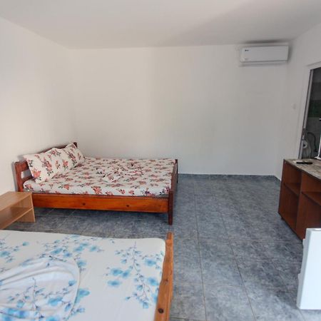 Hotel Casa Selena à Costinesti Extérieur photo