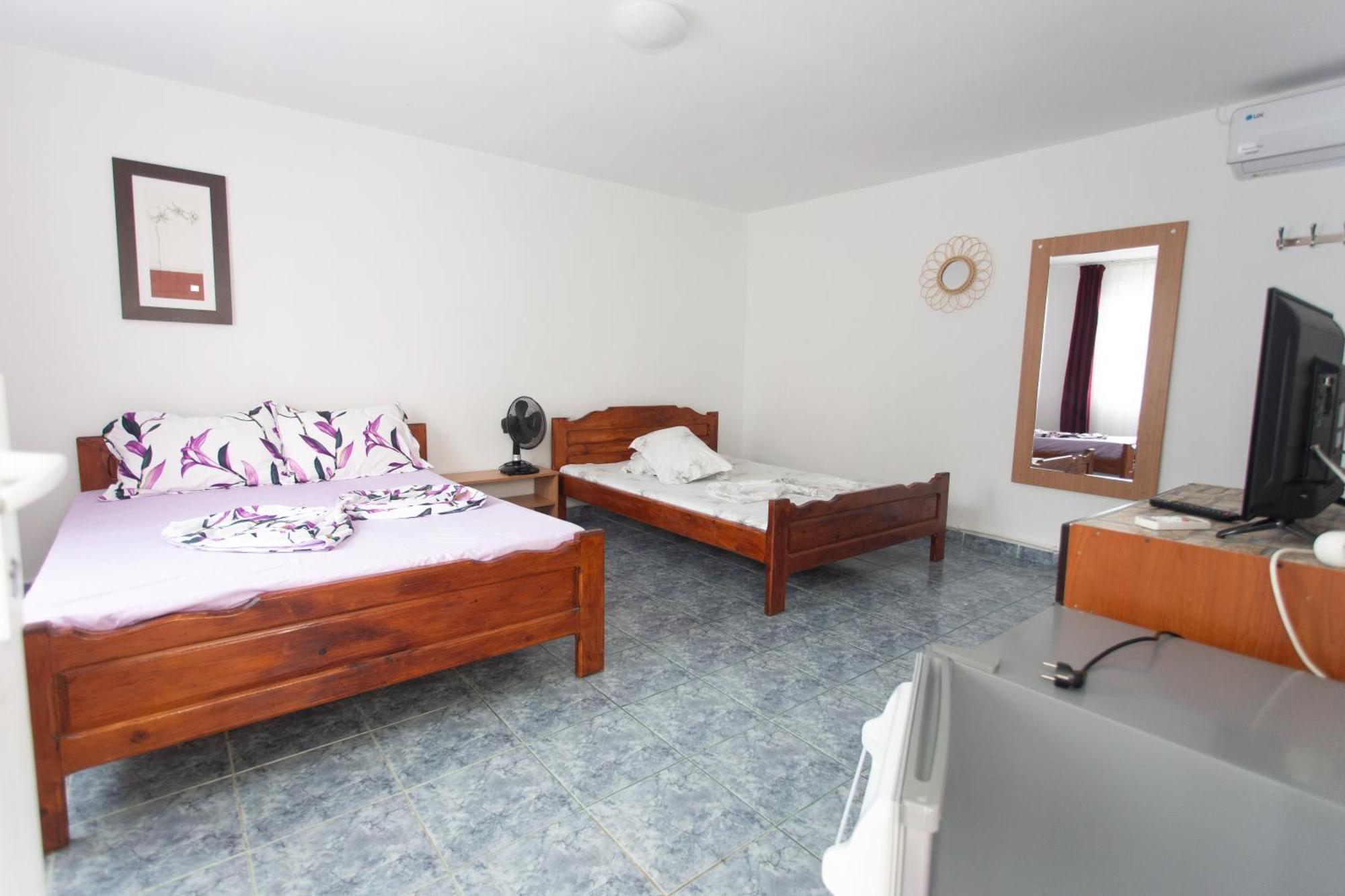 Hotel Casa Selena à Costinesti Extérieur photo